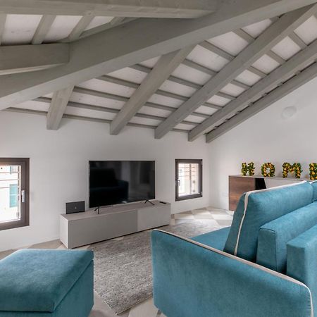 Corte Alle Mura - Mansarda Lux ชิตตาเดลลา ภายนอก รูปภาพ